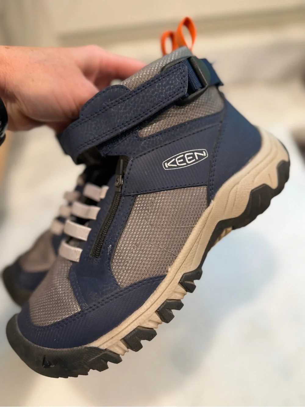 KEEN Targhee Boundless Hiking Boots Boys Size 2 Big Kid Navy Gray Easy-On Shoes